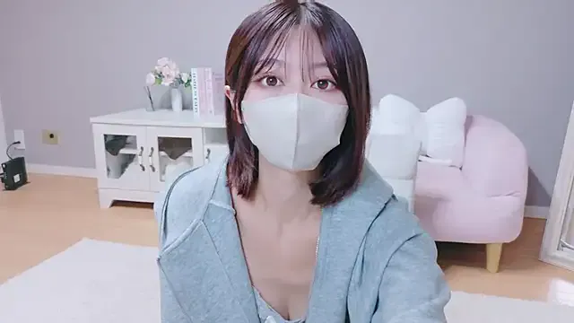 jacques_season – webcam model profile photo Image 12