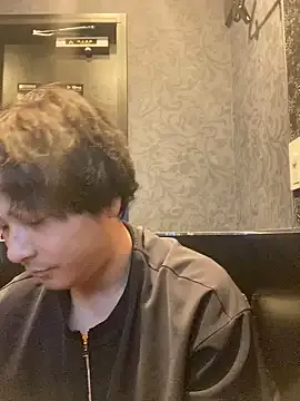 AllaTousNew – webcam model profile photo Image 7