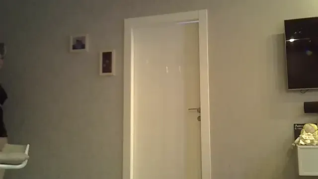 Naty_Santos – webcam model profile photo Image 11