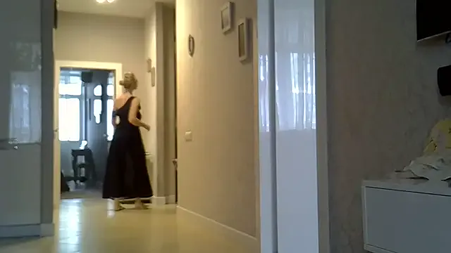 Naty_Santos – webcam model profile photo Image 7