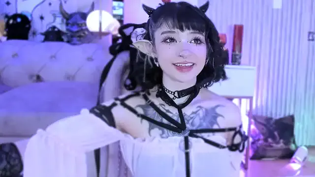 LiliMorganxxx – webcam model profile photo Image 15