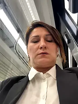 melana_love – webcam model profile photo Image 11