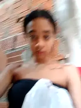 little_shadow – webcam model profile photo Image 6