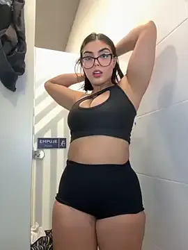 Kira_tattoo – webcam model profile photo Image 9