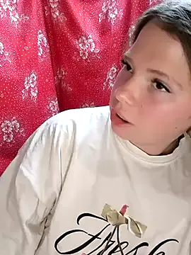 hotmilfbitch – webcam model profile photo Image 5